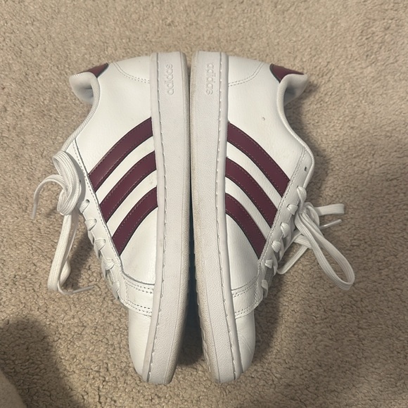Adidas Burgundy Stripe Cloudfoam sneakers - Picture 8 of 8